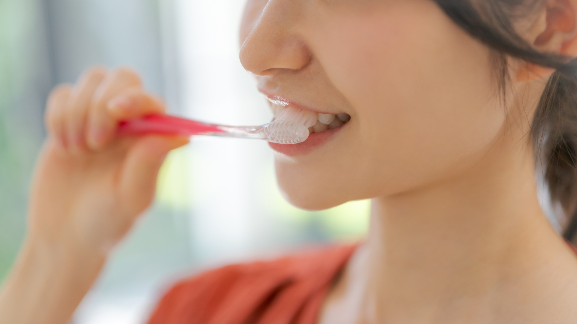 歯を白くするために自宅でできる方法